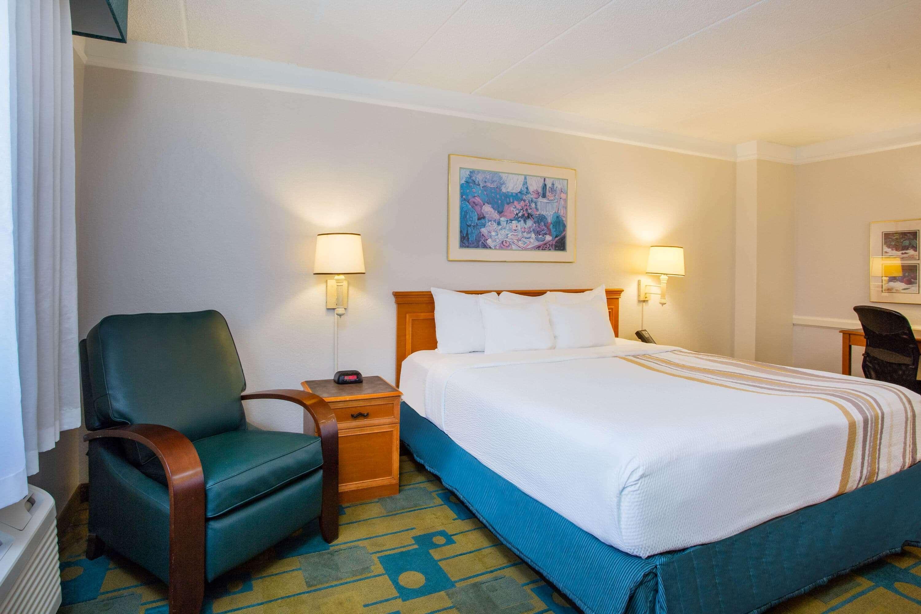 La Quinta Inn by Wyndham Norfolk Virginia Beach Exterior foto
