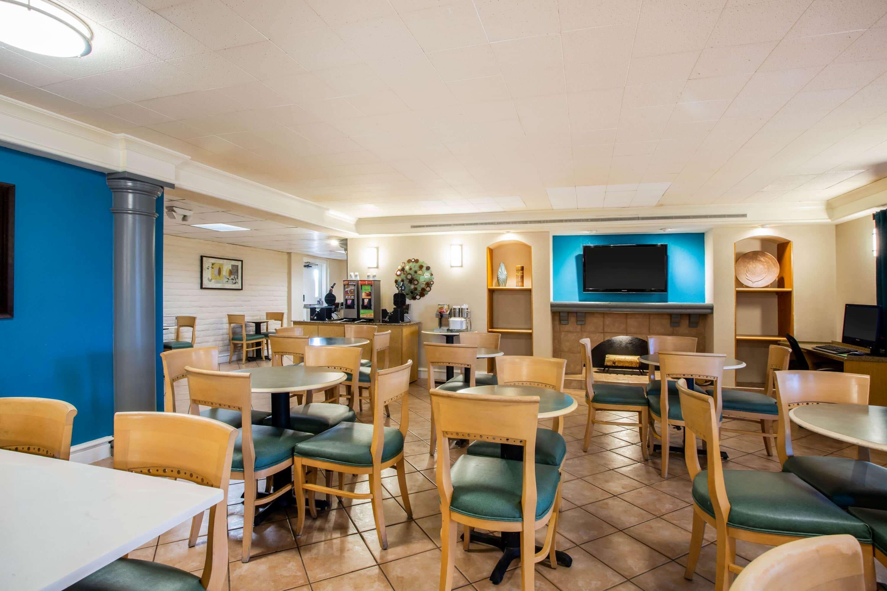 La Quinta Inn by Wyndham Norfolk Virginia Beach Exterior foto