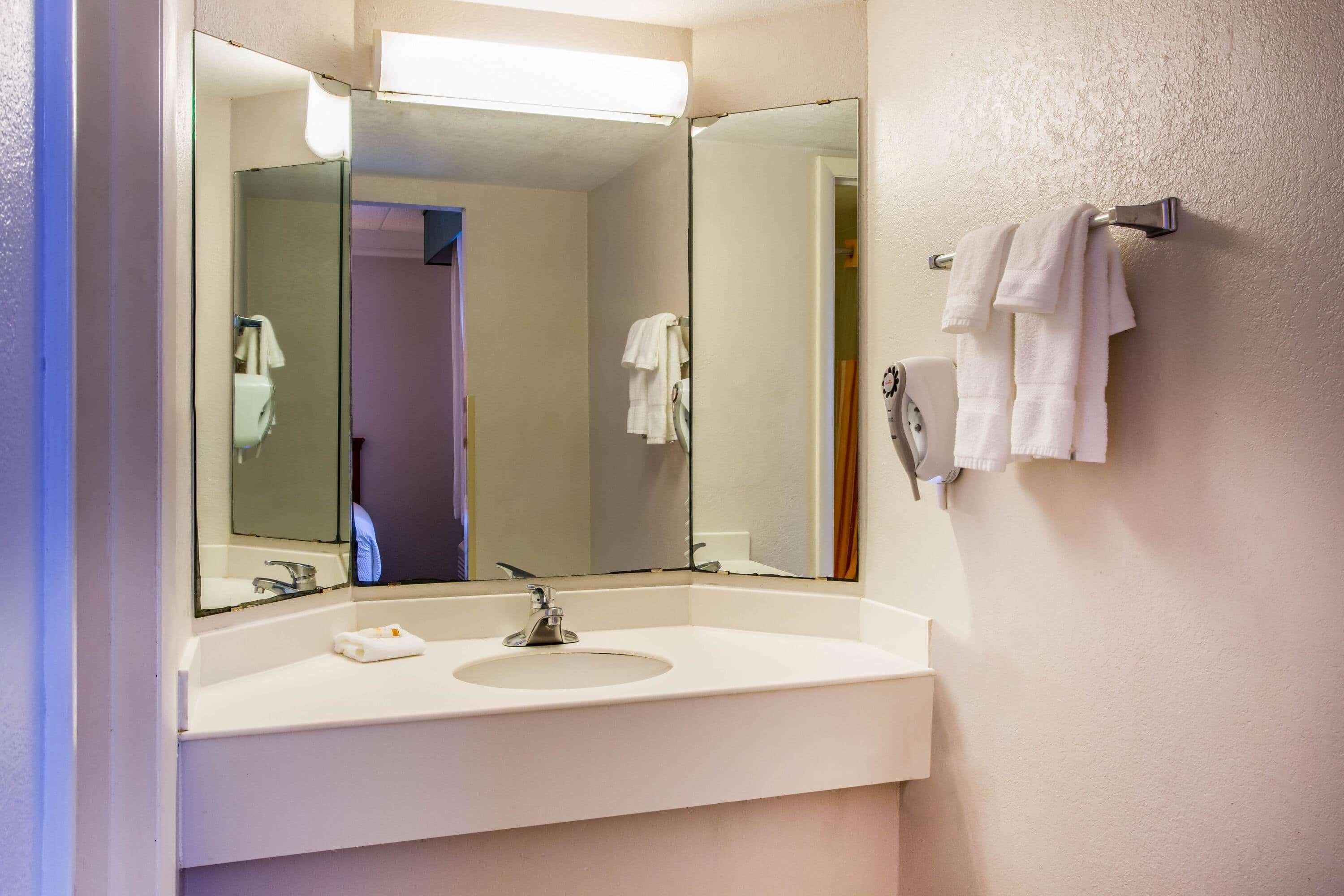 La Quinta Inn by Wyndham Norfolk Virginia Beach Exterior foto