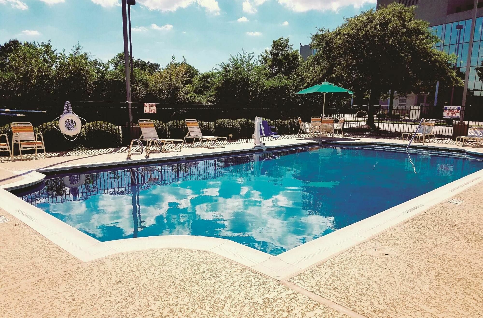 La Quinta Inn by Wyndham Norfolk Virginia Beach Exterior foto